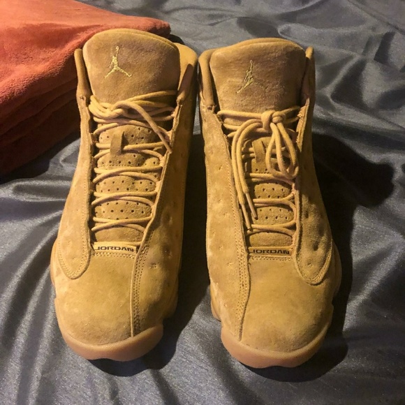 Jordan 13 - Picture 3 of 5